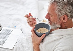 Man eating oatmeal